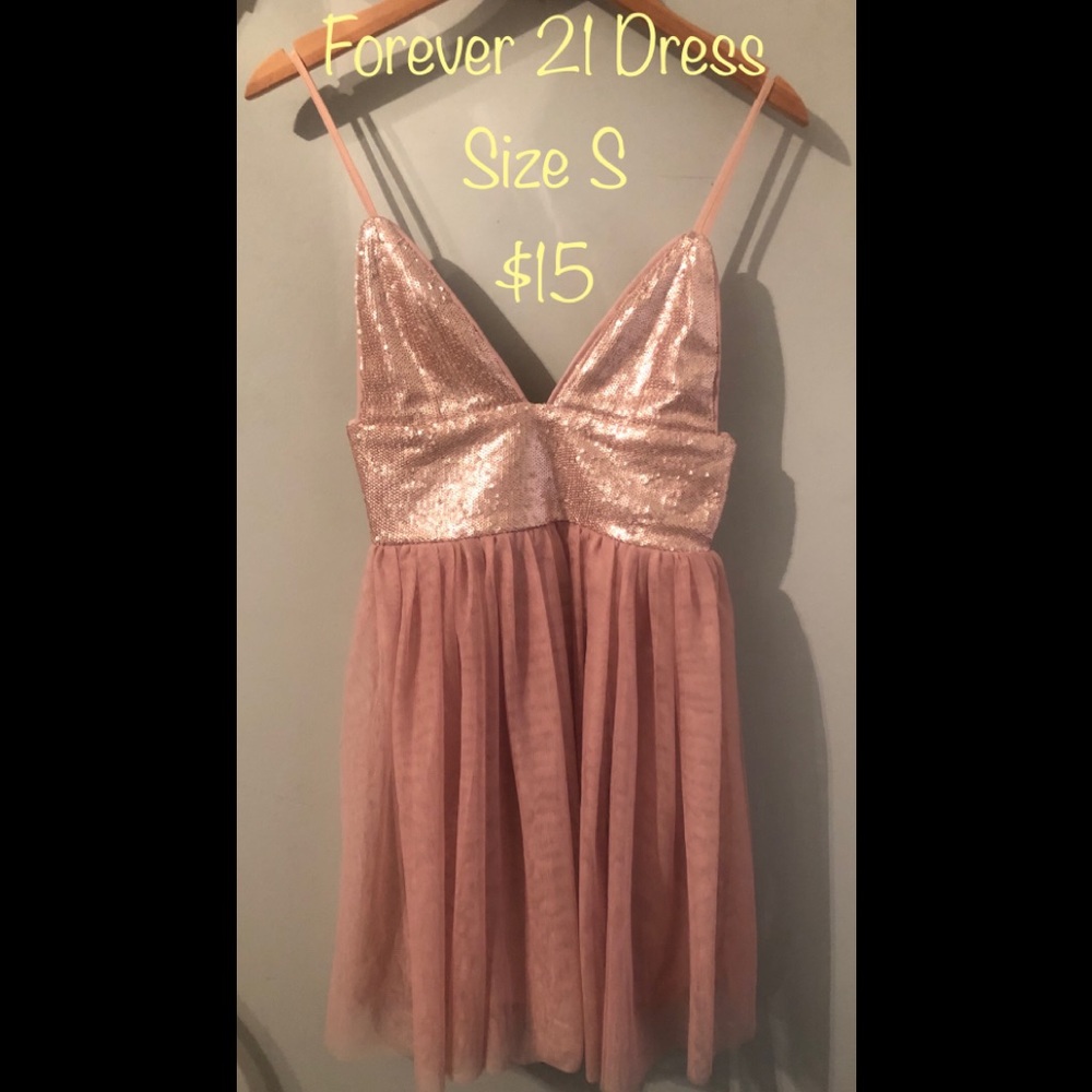 NEW W/Tags FOREVER 21 Small Gold cocktail Dress